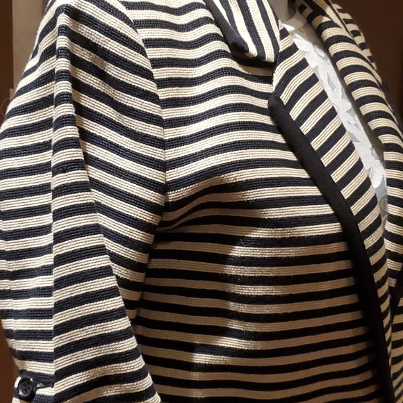 Elizabeth and James Striped blazer - Picture 4 of 5